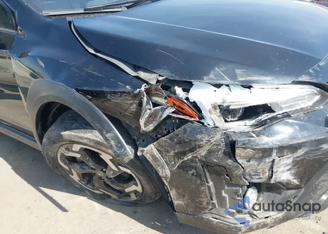 2021 Subaru Crosstrek Limited z USA, uszkodzony, nr VIN JF2GTHMC1M8672358